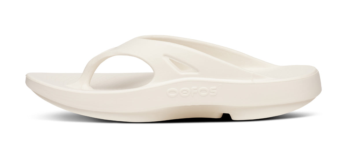 OOFOS BAUER x Men's OOriginal Sport Flip-Flop Sandals - Chalk