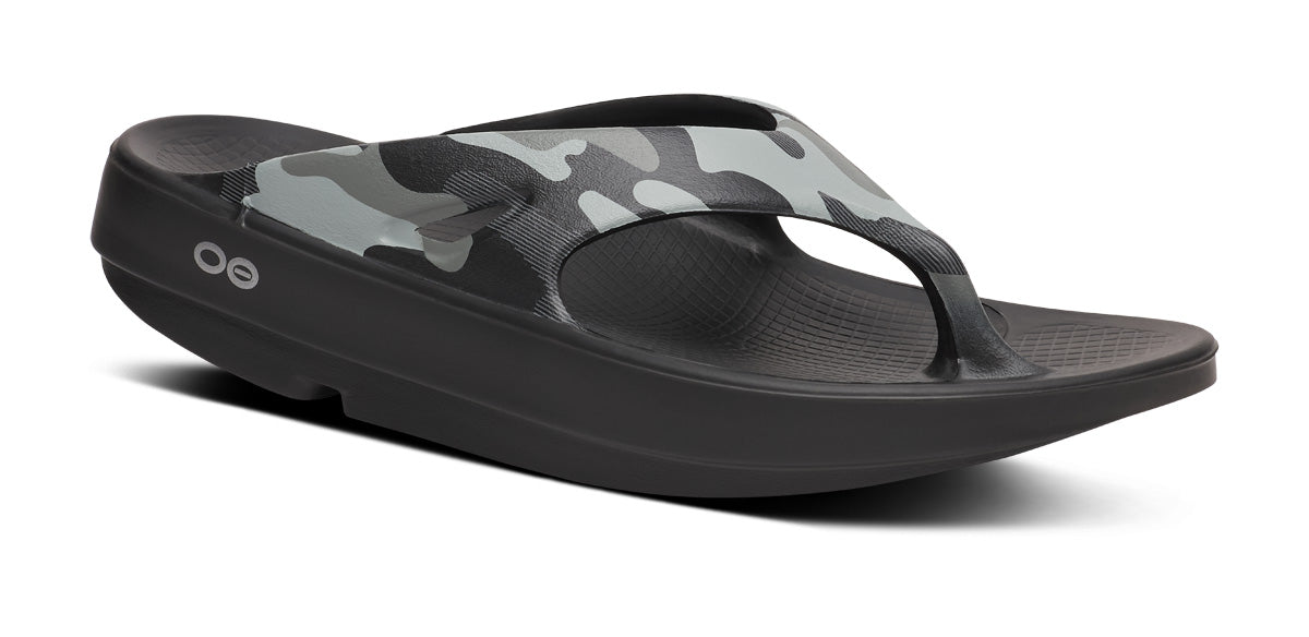 OOFOS Men's OOriginal Sport Flip-Flop Sandals - Night Camo