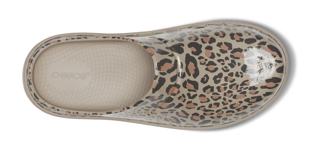 OOFOS Women's OOcloog Limited Edition Clog - Nomad Leopard