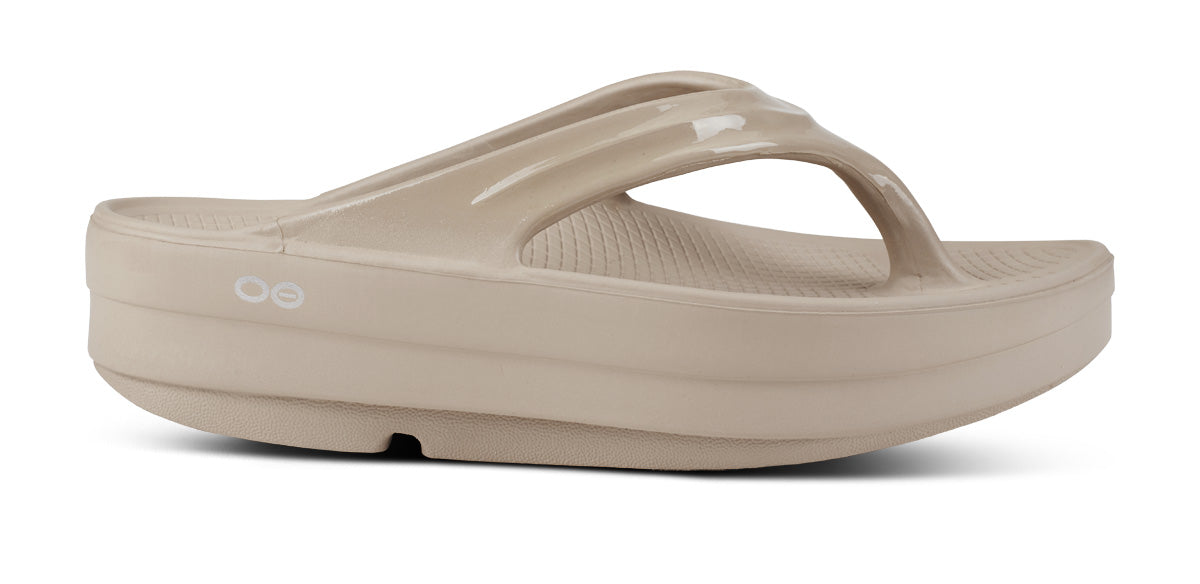 OOFOS Women's OOmega OOlala Flip-Flop Sandals - Nomad