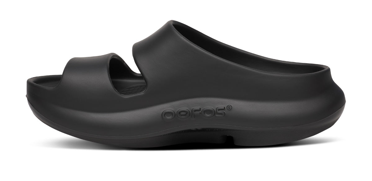 OOFOS Women's OOyea Slide Sandal - Black