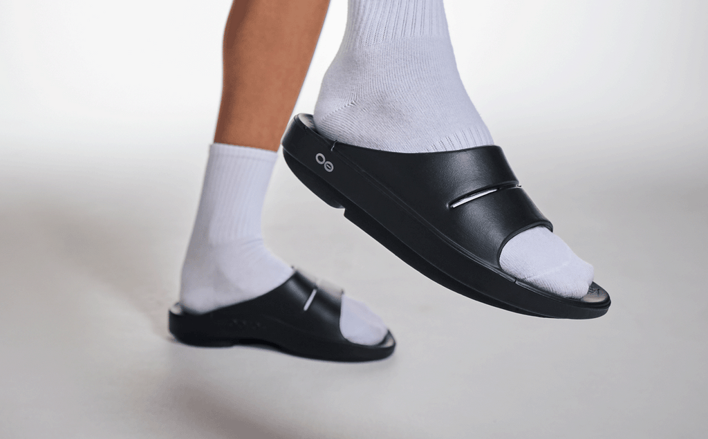 OOFOS Women's OOahh Slide Sandal - Black