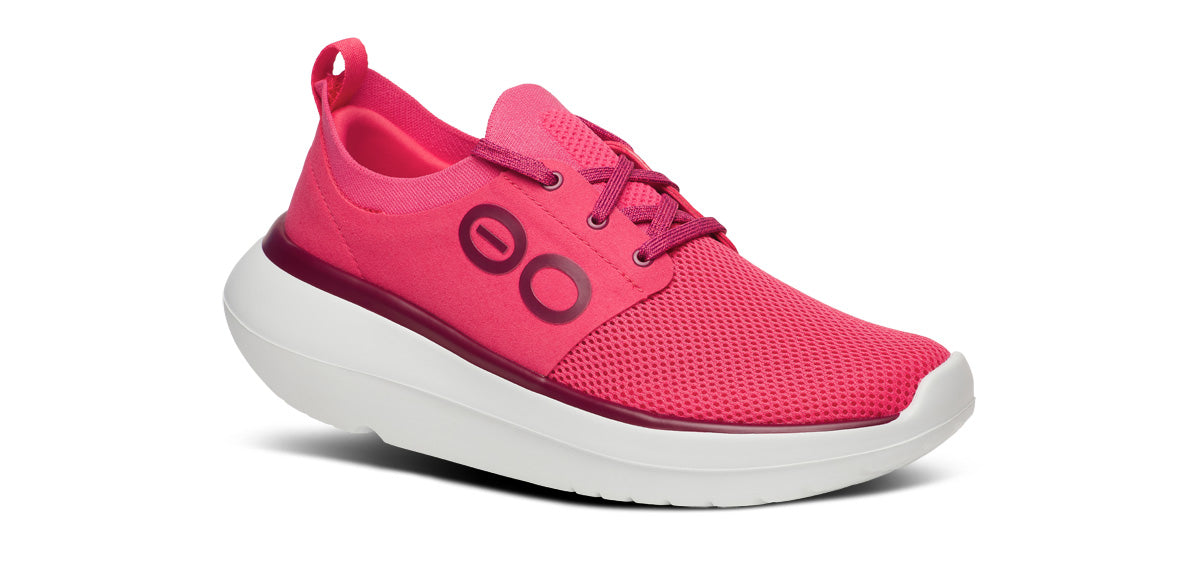 OOFOS Women's OOmy Stride Sneakers - Neon Berry