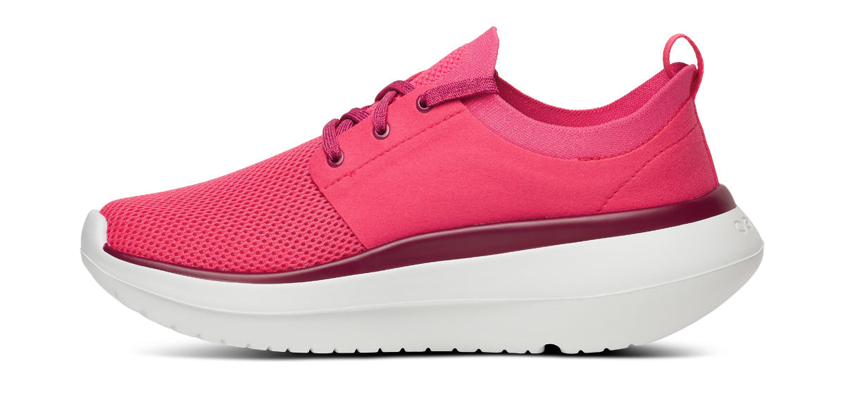 OOFOS Women's OOmy Stride Sneakers - Neon Berry