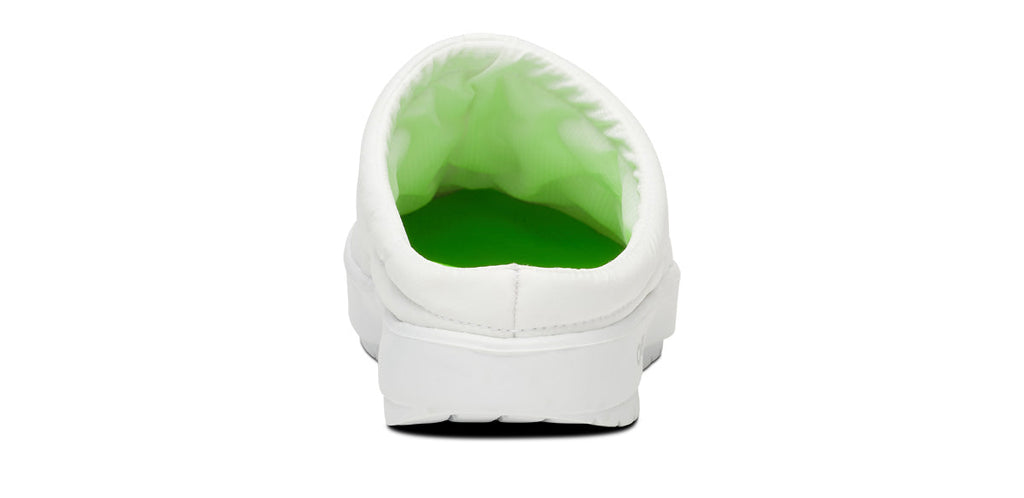 OOFOS Women's OOcoozie Thermo Mule Slippers - White
