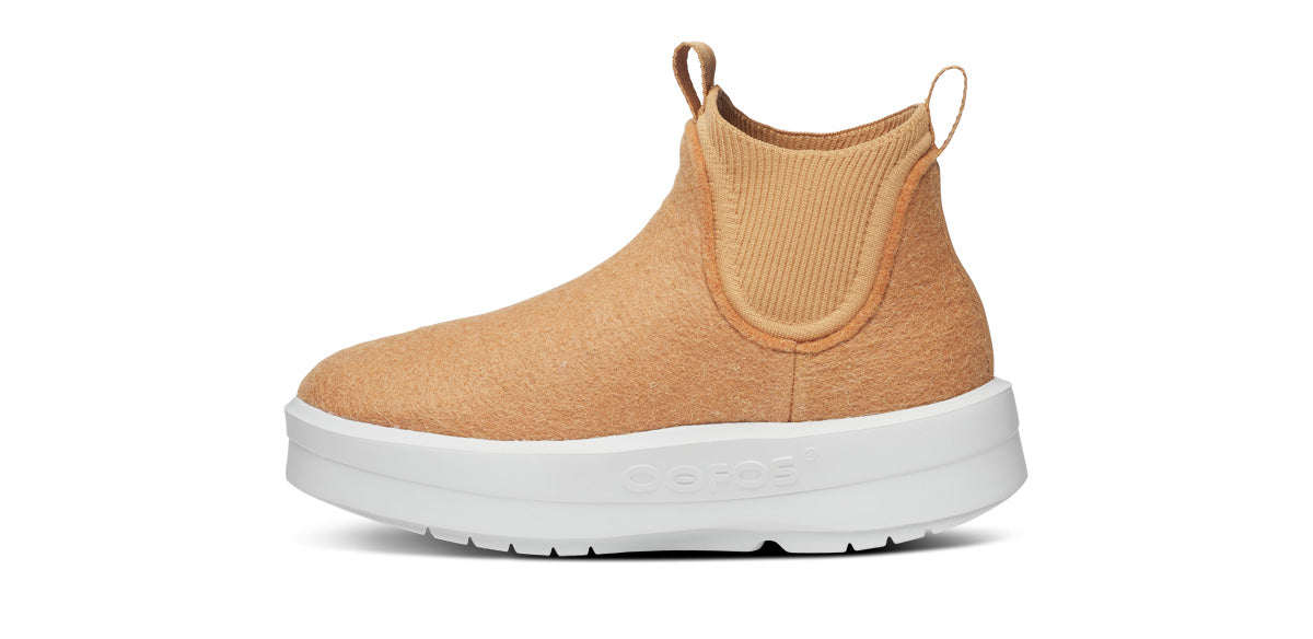 OOFOS Women's OOmega Londoner Boots - Almond