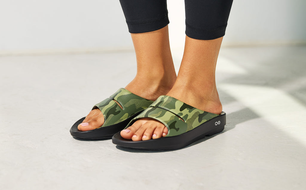 OOFOS Women's OOahh Sport Slide Sandal - Green Camo