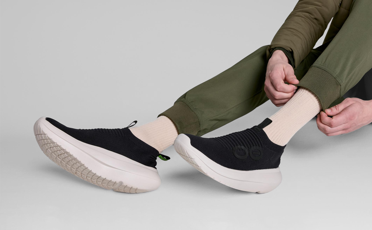 OOFOS Men's OOmy Zen Sneakers - Chalk Black