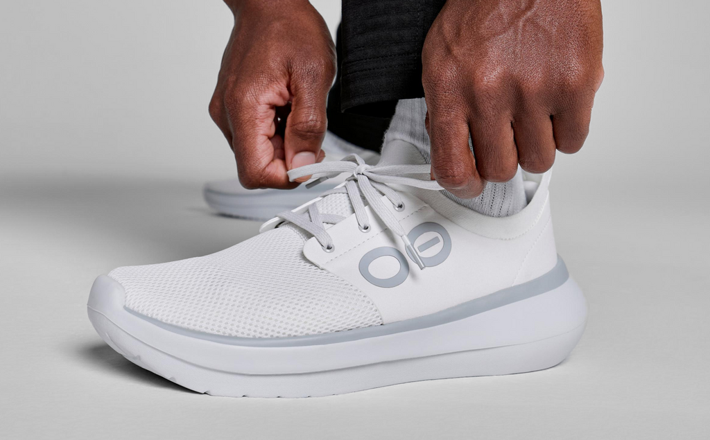 OOFOS Men's OOmy Stride Sneakers - White