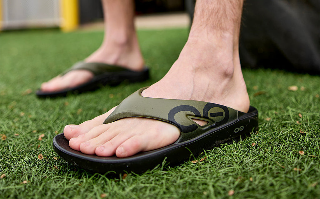 OOFOS Men's OOriginal Sport Flip-Flop Sandals - Tactical Green