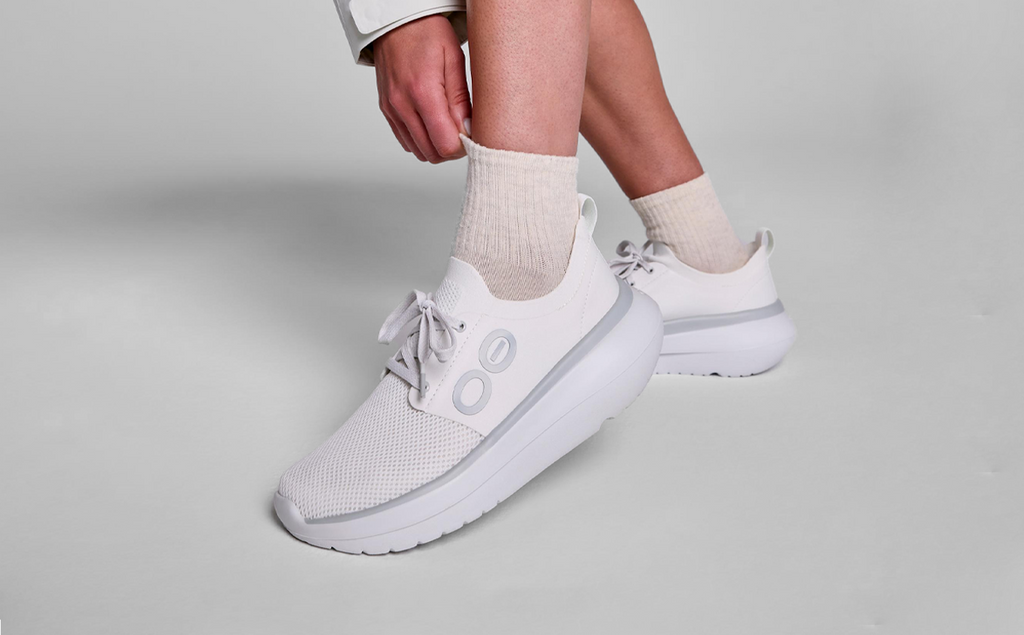 OOFOS Women's OOmy Stride Sneakers - White