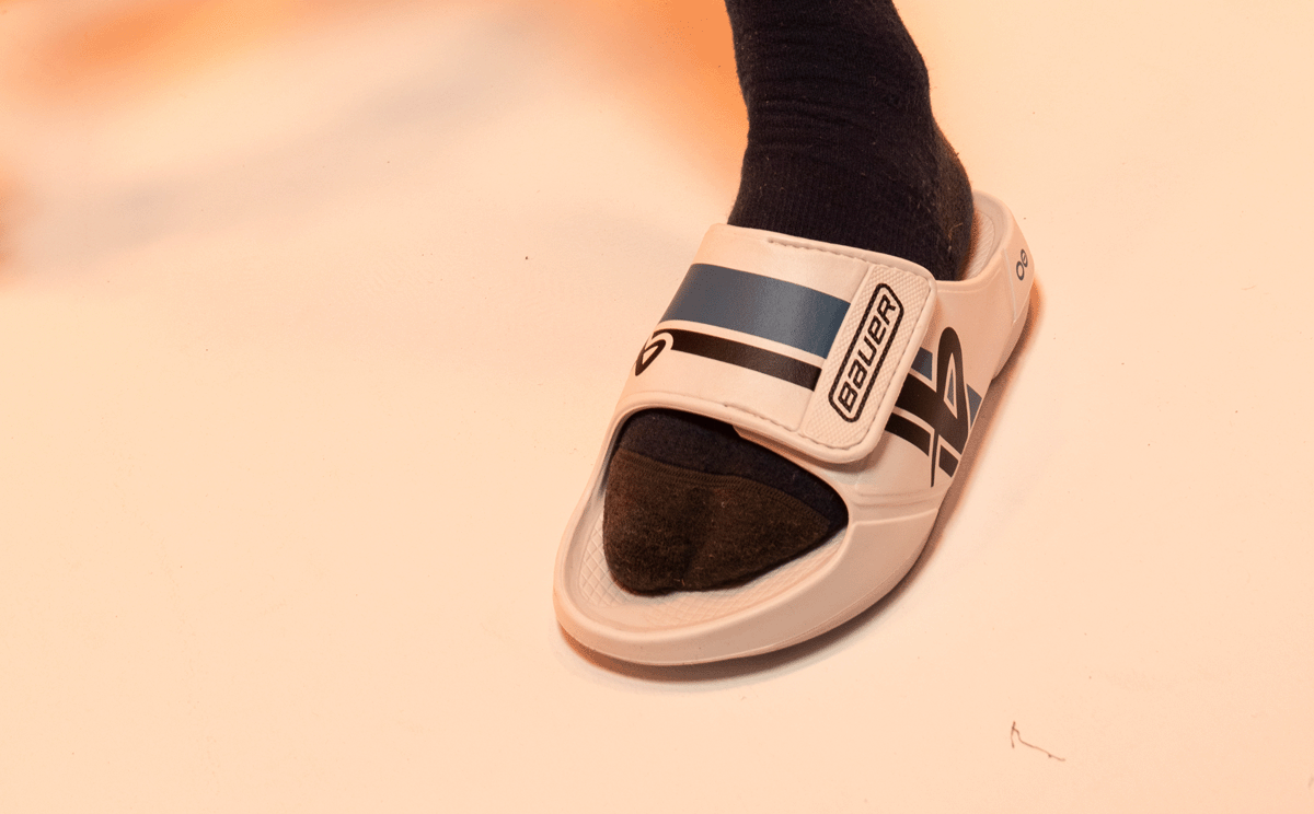 OOFOS BAUER x Men's OOahh Sport Flex Slide Sandals - White